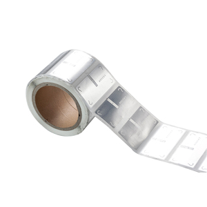 Etiqueta RFID Pasiva Mini Profesional Personalizada, Chips NTAG213/215, Distancia de Lectura de <span class=keywords><strong>5</strong></span> m, Etiqueta Adhesiva de Papel NFC Impermeable para Control de Acceso - Product Image 1