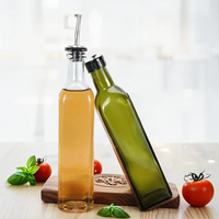 Bouteille à huile carrée en verre avec bec verseur pour la sauce soja et les condiments