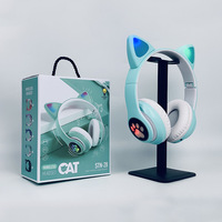 5.0 casque de jeu supra-auriculaire sans fil avec lumière LED AUX 3.5mm microphone pliable CAT LED casque pour téléphones mobiles