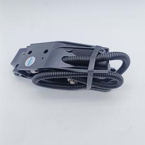 แป้นคันเร่ง Sa F3-152-341 สำหรับรถยกไฟฟ้า CQD16-20S คันเร่งควบคุมด้วยระบบอิเล็กทรอนิกส์ - Product Image 3