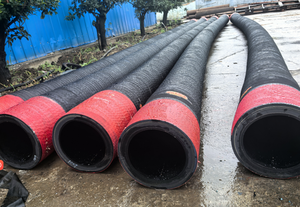 سعر المطاط الأسود بقطر كبير لخدمة قطع المياه المخصصة من المصنع لصرف الشفط الصناعي - Product Image 4