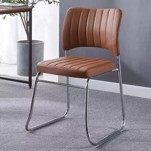 Fauteuil de bureau exécutif contemporain en similicuir noir de luxe, réglable électriquement, pivotant, coulissant, ergonomique et confortable - Product Image 6