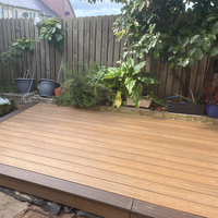Planches de terrasse en WPC à installation par clic, imperméables, à grain de bois, écologiques, revêtement de sol composite bois-plastique pour cour