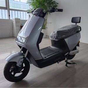 Scooter Urbain 1500W, Moto Électrique 72V Longue Portée Haute Vitesse, Cyclomoteur, Prix de Gros Usine Chine - Product Image 4