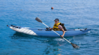 Kayak de pêche gonflable OEM pliable, léger, durable, écologique, en Drop Stitch, pour 1 personne, lacs et rivières