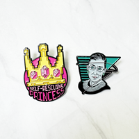 Vente chaude Personnalisé Couronne Conception Doux Émail Pin Mignon En Métal Artisanat Badges de Grande Taille Épinglettes pour Cadeaux Souvenirs