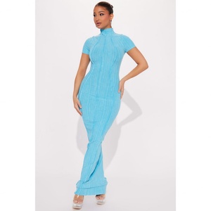 Vestido Casual de Punto para Mujer, Cuello Alto, Manga Corta, Acanalado, de Alta Calidad, Fabricante OEM - Product Image 2