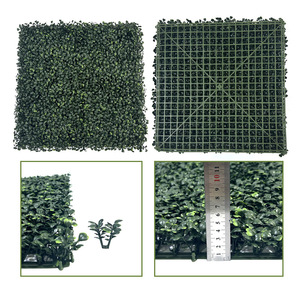Paneles de Pared Verde Artificial de 50cm X 50cm, Resistentes a los Rayos UV, Decoración Duradera para Exteriores, Bodas y Hogar - Product Image 1