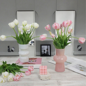 Wholesale Realistic <strong>Tulip</strong> Bouquet Bundle High Quality Soft PVC Simulation White Artificial <strong>Table</strong> Flowers - Product Image 2