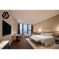 Suite de chambre d'hôtel complète sur mesure avec lit, armoire et fenêtre pleine hauteur, style moderne 5 étoiles, fabriquée directement par le fabricant de Foshan