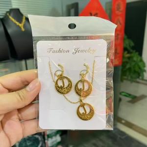 JXX Ensemble de bijoux 3 pièces en laiton plaqué or 24 carats de haute qualité, comprenant boucles d'oreilles pendantes et collier avec pendentif, style classique, vente en gros pour Kiribati - Product Image 1