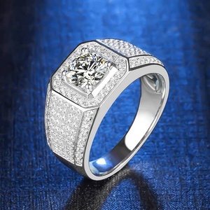 <span class=keywords><strong>Real</strong></span> D Color 925 perak murni cincin pria berlapis emas 18K 1CT Ice Out Moissanite bersertifikat Gra elegan Iced Out Look untuk pria - Product Image 1