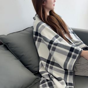 Custom Stock Japanese Style Shawl Office Nap Postpartum Student Warm <b>Blanket</b> Thickened Fleece Winter <b>Blanket</b> - Product Image 3