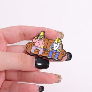 Al por mayor: Pines metálicos de dibujos animados, Pines de esmalte metálicos con temática de hadas y <span class=keywords><strong>Los</strong></span> <span class=keywords><strong>Simpson</strong></span>, Broches de anime bonitos para Halloween y Día Nacional, Pines para ropa - Product Image 5