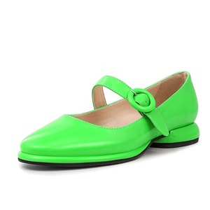Talla grande 45 Mujeres Tacones cuadrados bajos Hebillas medias Ajuste <span class=keywords><strong>ancho</strong></span> Mary Jane Zapatos Punta redonda Oficina Señora Sandalias planas de verano - Product Image 2
