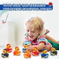 Mini canard de hockey en caoutchouc personnalisé avec logo, 2 pouces, jouet de bain flottant, couineur, pour le développement cognitif, en vrac