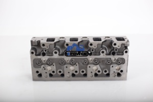 Pièces de moteur, culasse de moteur S4D95, PC60-7, PC75UU-2, PC80-3, PC120-6, PC78US-5, PC78US-6, culasse d'excavateur - Product Image 3