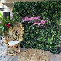 Fournisseur en gros de décorations : aménagement paysager, décoration de mariage, fleurs artificielles, mur végétal artificiel, organisation de la maison