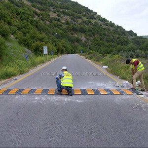 Reductor <span class=keywords><strong>de</strong></span> <span class=keywords><strong>Velocidad</strong></span> <span class=keywords><strong>de</strong></span> Goma <span class=keywords><strong>de</strong></span> Alta Calidad y Durabilidad para Seguridad <span class=keywords><strong>Vial</strong></span>, 500*350*50mm, Señalización <span class=keywords><strong>de</strong></span> Advertencia <span class=keywords><strong>de</strong></span> Tráfico - Product Image 5