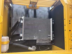 รถขุดตีนตะขาบโคมัตสึ PC240 มือสอง สำหรับงานก่อสร้างและงานดิน - Product Image 4