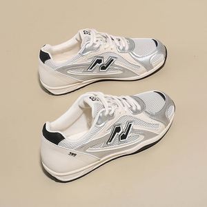 Chaussures décontractées personnalisables en cuir véritable, respirantes, légères, à enfiler, avec semelle épaisse en maille, tendance mode - Product Image 3