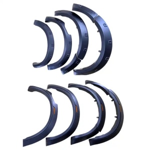 Élargisseurs d'ailes noirs de style fin KQD pour ISUZU D-MAX, pour 4x4 tout-terrain - Product Image 1