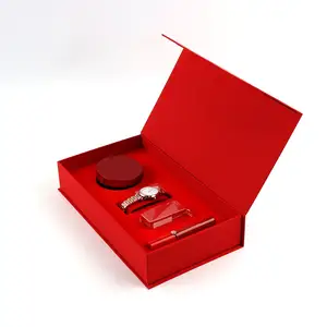 EW llegada-cajas de embalaje de cartón de papel rojo con cierre magnético, reloj de pulsera con brillo de labios, juego de regalo de cumpleaños con inserto