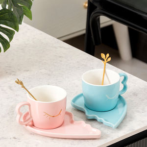 Tasses à <span class=keywords><strong>café</strong></span> en céramique avec cuillère, plats de Couple, en forme de cœur, cadeau romantique - Product Image 1