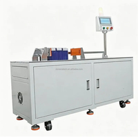 Machine de pressage et d'empilage de cellules de batterie au lithium prismatiques pour packs de batteries