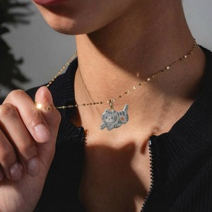 Série d'animaux mignons nordiques, pendentif tricolore à face noire, collier DIY, électroplaqué sous vide dans un four pour la coloration - Product Image 4