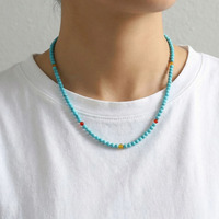 Collier de perles en pierre turquoise naturelle avec perles rouges et jaunes, collier ajustable unisexe pour les journées à la plage