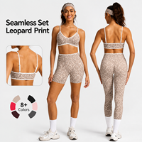 Ensemble de yoga sans couture pour femme, imprimé léopard, avec soutien-gorge à biais contrastant et leggings froncés aux fesses, tenue de sport