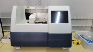 เครื่องตัดเลนส์อัตโนมัติ MOLO-1000 ความแม่นยำสูง แบบไม่มีลายตัด - Product Image 2