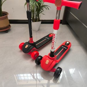 Kids Scooter 3 In 1 With Pedals Height Adjustable Lights Musical Model For Ages 2 8 Years Old - Product Image 1