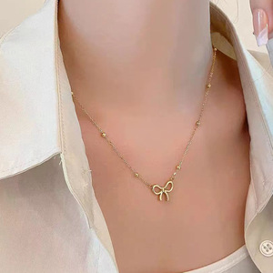 Pendentif Ins en acier inoxydable plaqué or 18 carats Collier nœud papillon Bracelet de chaîne de mode classique avec placage pour femmes - Product Image 4
