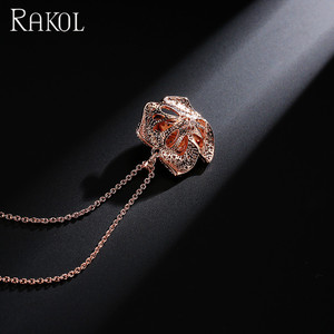 RAKOL NP012 Full Zircon Rhinestone Flor Colgante Plata/Chapado en oro Collar de moda para mujer - Product Image 5