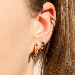 दैनिक स्टैकिंग और शहरी घटनाओं के लिए महिलाओं के लिए हिप-हॉप सोने की प्लेटेड तांबे की स्पाइक बलियों की अंगूठी - Product Image 3