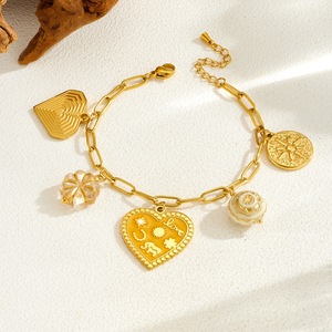 European American Style Heart Charm Bracelet Gold Plated Zinc Alloy Women's Jewelry Gift Accessory - Product Image 2