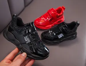 Girls' 明るい革スポーツ靴2021新しい子供のカジュアルシューズKorean子供女子ランニングシューズ