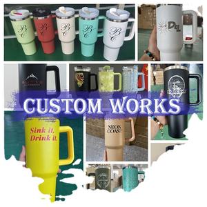 Mug de voyage isotherme en acier inoxydable à double paroi avec logo personnalisé H2.0, 40 oz et 30 oz, avec poignée et paille - Product Image 3