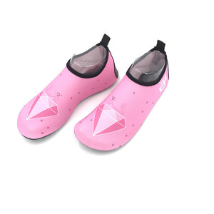 <span class=keywords><strong>Chaussures</strong></span> de plage ultra légères pour hommes et femmes, <span class=keywords><strong>chaussures</strong></span> de natation antidérapantes, <span class=keywords><strong>pieds</strong></span> nus, chaussettes en peau - Product Image 1