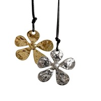 Collier pendentif floral style Ins pour femme, nouvelle chaîne longue haut de gamme vintage 2025, accessoire pour pull