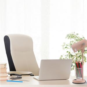 Lampe de table E27, couleur rose et argent, idéale pour la décoration et l'ambiance des espaces. - Product Image 1