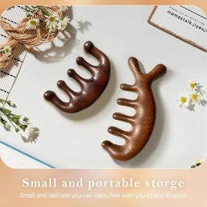Peigne de massage du cuir chevelu en bois de santal à dents larges, personnalisé, en bois naturel, peigne Gua Sha en bois de santal, vente en gros - Product Image 3