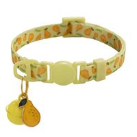 Zachte comfortabele geprinte fruitpatroon cartoon schattige katten- & hondenhalsband van PP materiaal met veiligheidsgesp & belletjes, bulk aanpasbaar
