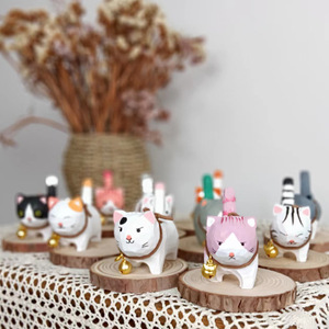 Creative Handmade Solid Wood Cat Bell Desk Ornaments Cute DIY Office Decorative Wooden Hand-Carved Crafts Key Chains