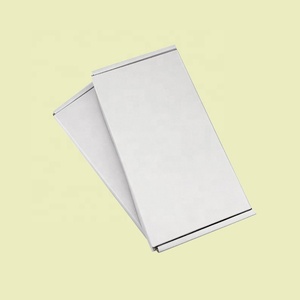 Boîte en carton ondulé pliable personnalisée à faible MOQ avec pelliculage mat et gaufrage pour étui de téléphone, boîte d'expédition de détail - Product Image 3
