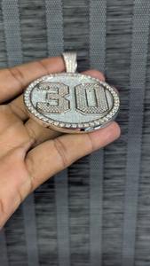 Collar con Colgante Hip-Hop Chapado en Oro de 18K para Hombre con Diamantes Moissanite VVS, Collar de Lujo con Incrustaciones de Diamantes para Venta al por Mayor y Personalización - Product Image 6