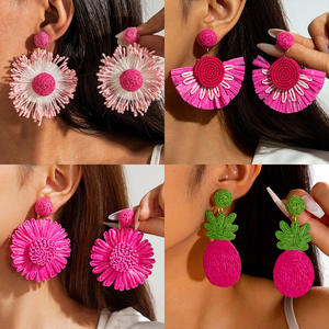 Pendientes Colgantes de Rafia Tejidos a Mano con Flores Coloridas, Estilo Bohemio Vintage para Mujer - Product Image 6
