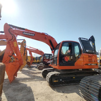 Excavatrice sur chenilles Doosan DX150LC de 15 tonnes, 90% neuve, excellent état, faible nombre d'heures de travail, en stock, au meilleur prix